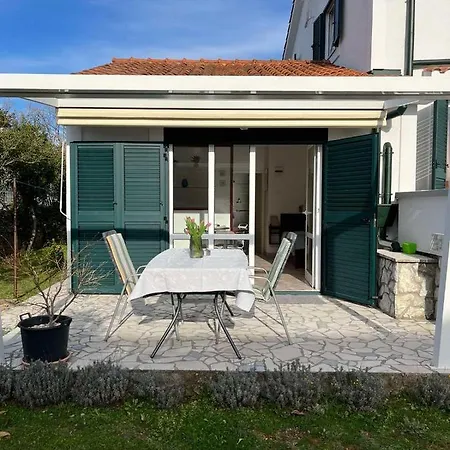 Marinovic Apartament Brzac