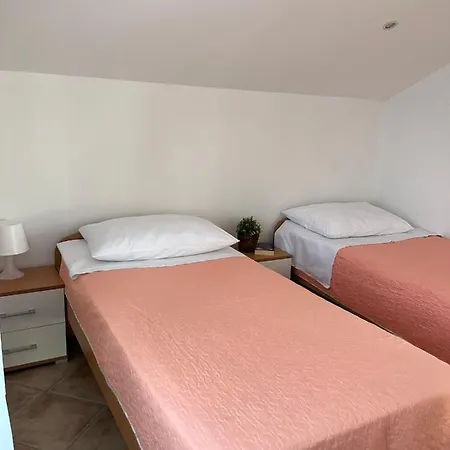 Apartment Marinovic