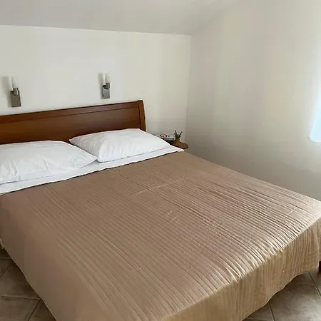 Apartament Marinovic *